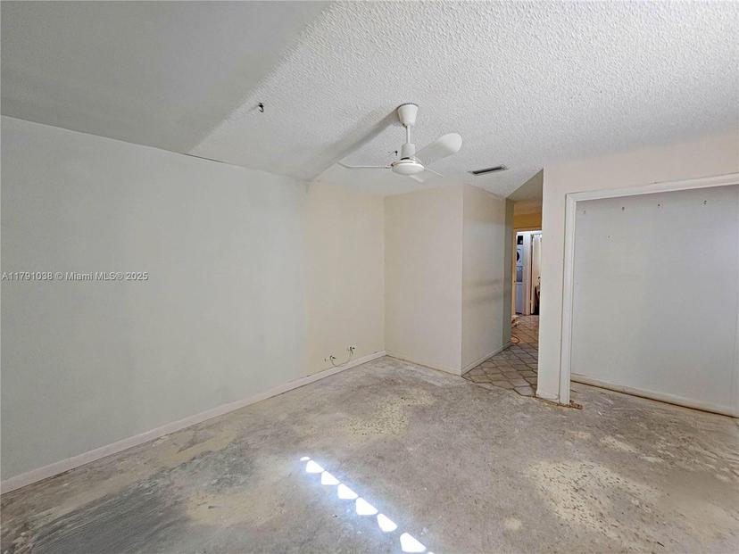 Picture of 109 Briarwood Cir # 2, Hollywood FL 33024