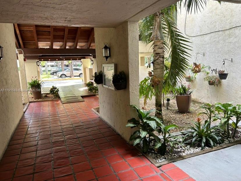 Picture of 9040 SW 125Th Ave # D105, Miami FL 33186