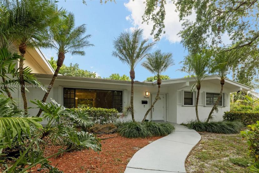Picture of 7920 SW 132Nd St, Pinecrest FL 33156