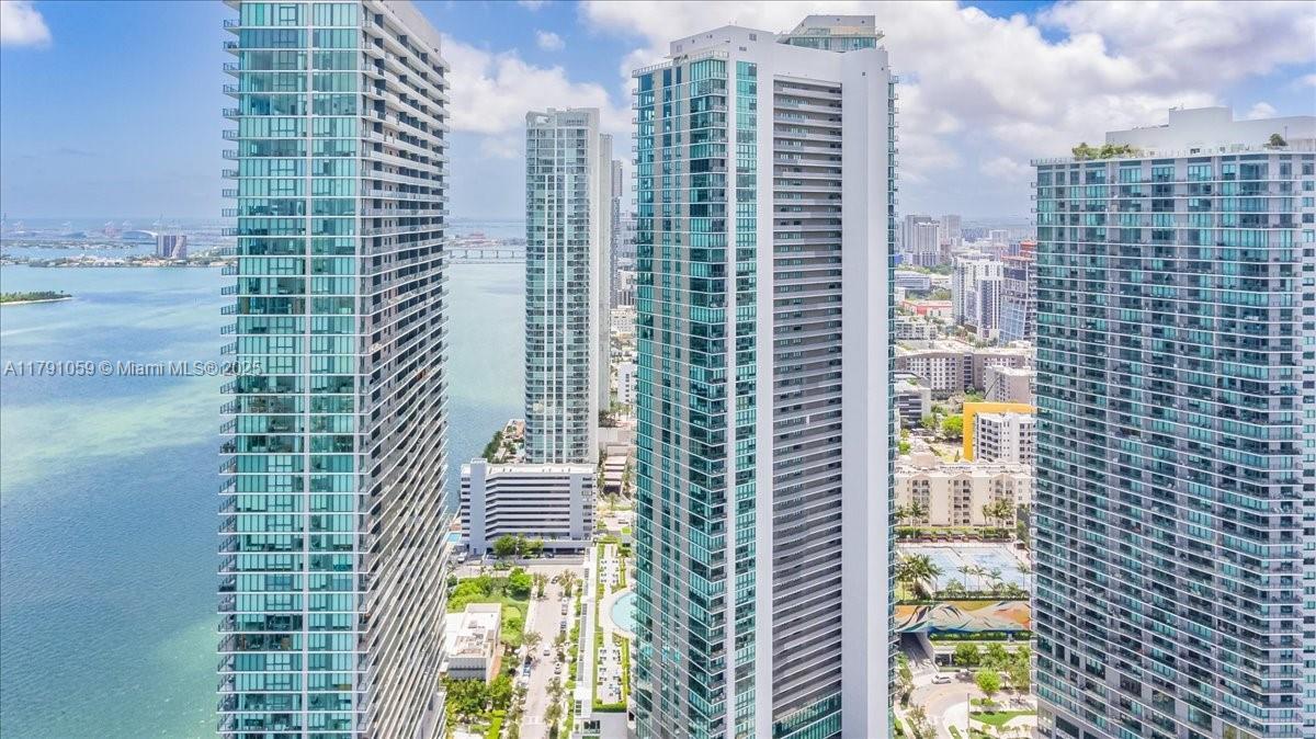 Picture of 650 NE 32Nd St # 3808, Miami, FL 33137