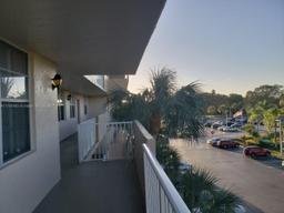 Picture of 250 Jacaranda Dr # 402, Plantation, FL 33324