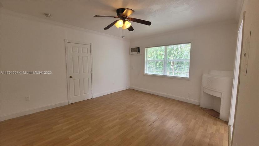 Picture of 7636 Abbott Ave # 4, Miami Beach FL 33141