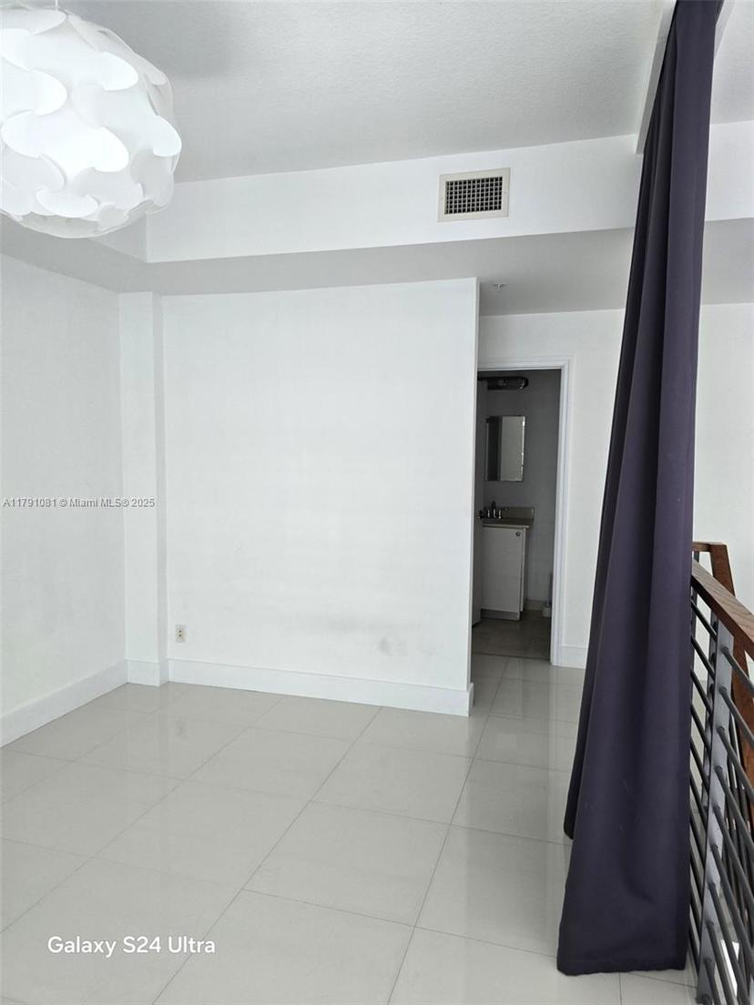 Picture of 60 SW 13Th St # 2010, Miami FL 33130