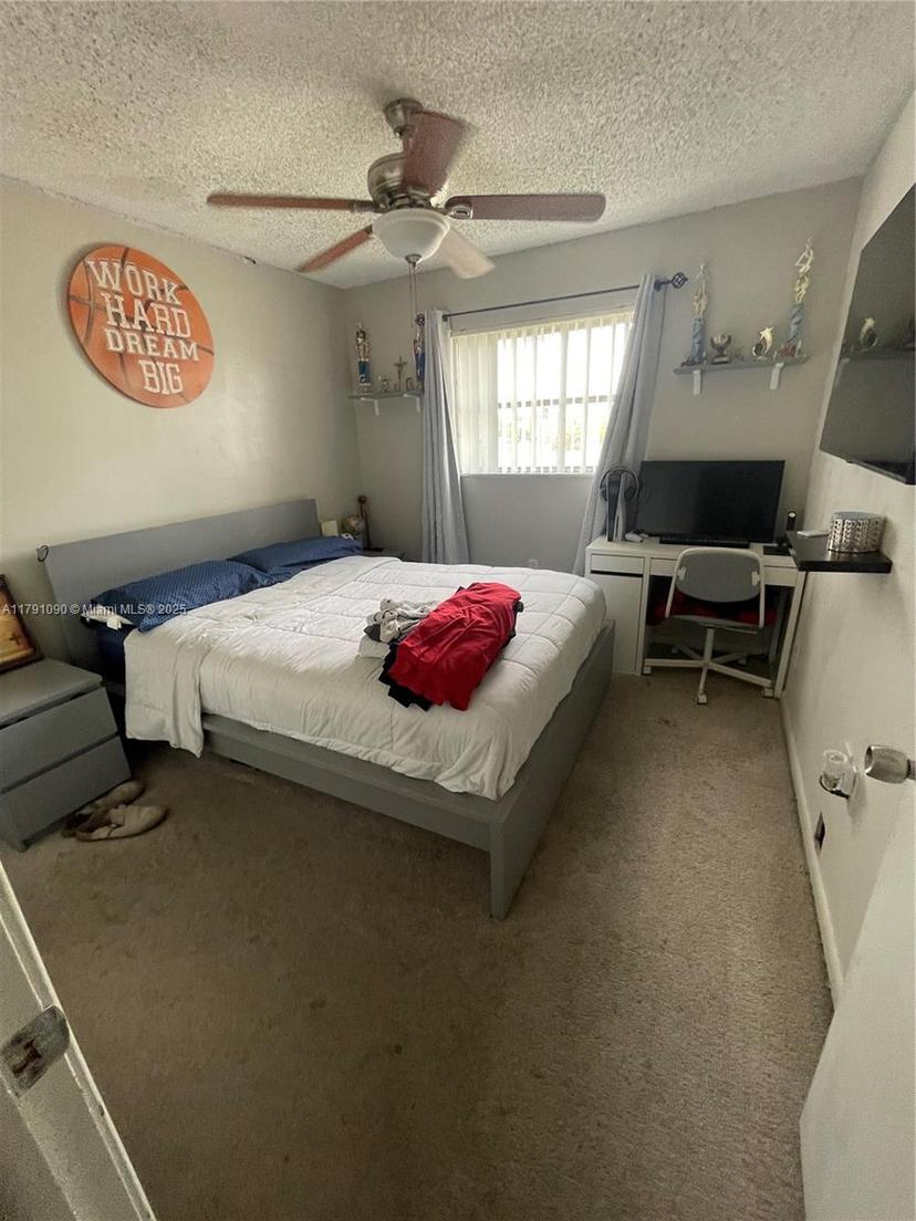 Picture of 9520 SW 8Th St # 211, Miami FL 33174