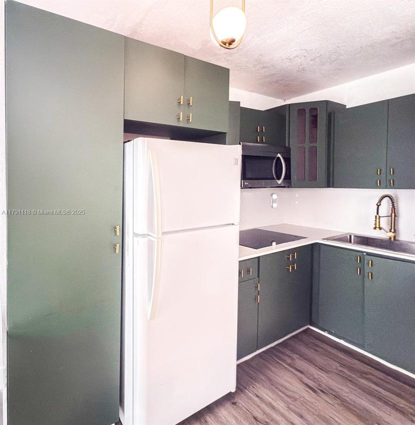 Picture of 7928 Harding Ave # 2, Miami Beach FL 33141