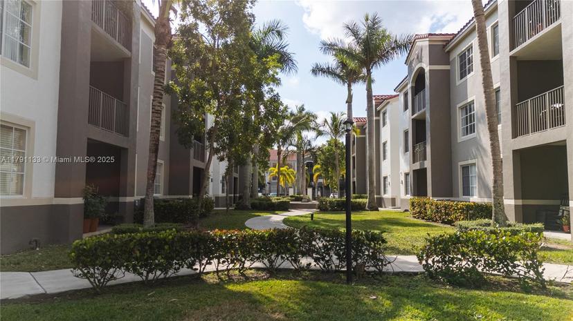 Picture of 6851 SW 44Th St # 209, Miami FL 33155