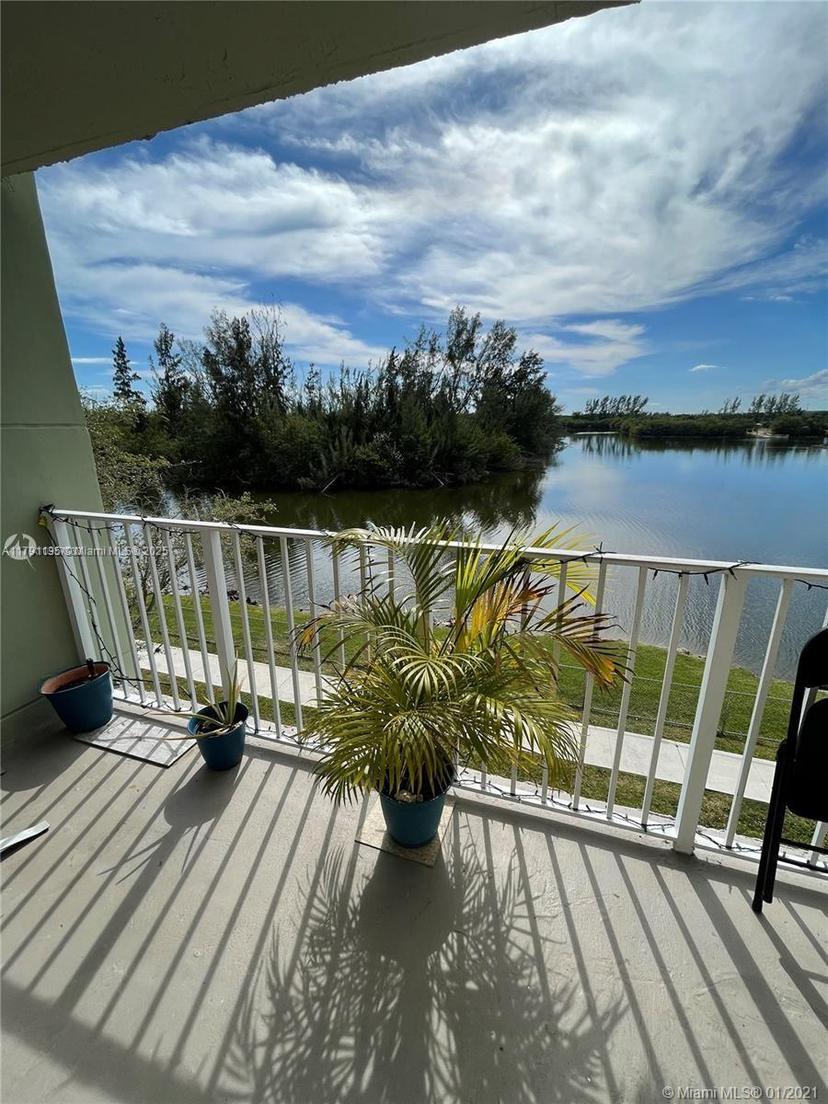 Picture of 8240 SW 210Th St # 214, Cutler Bay FL 33189