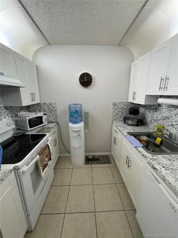 Picture of 8240 SW 210Th St # 214, Cutler Bay, FL 33189
