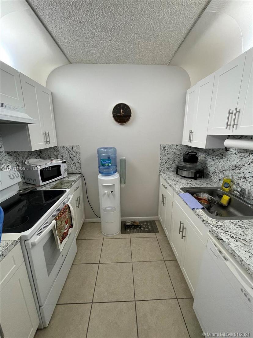 Picture of 8240 SW 210Th St # 214, Cutler Bay FL 33189