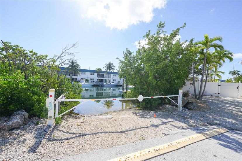 Picture of 104 52Nd Street Ocean, Marathon FL 33050