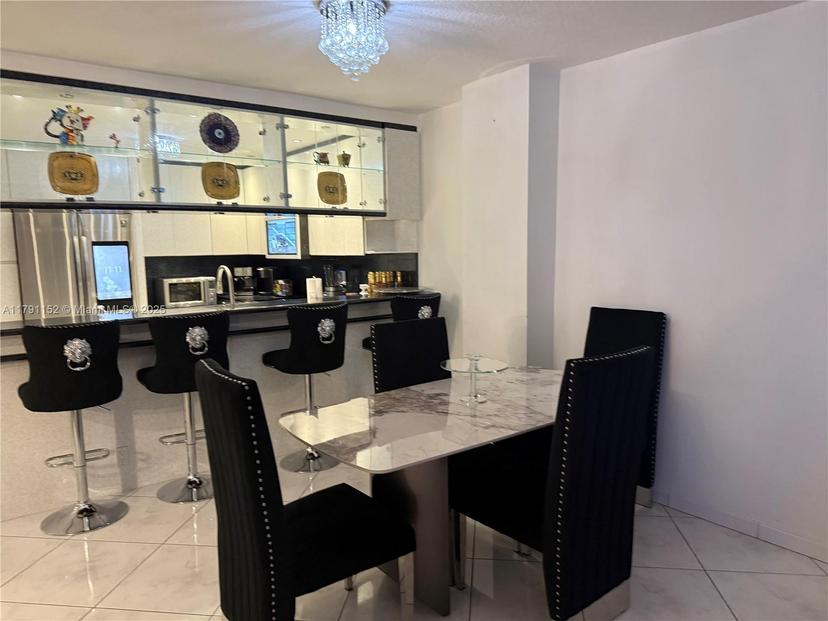 Picture of 427 Golden Isles Dr # 12D, Hallandale Beach FL 33009