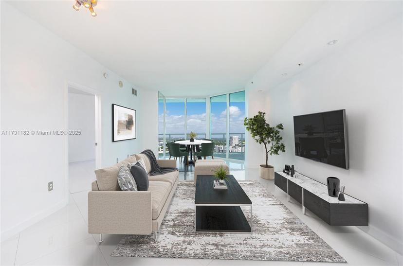 Picture of 1900 N Bayshore Dr # 2816, Miami FL 33132