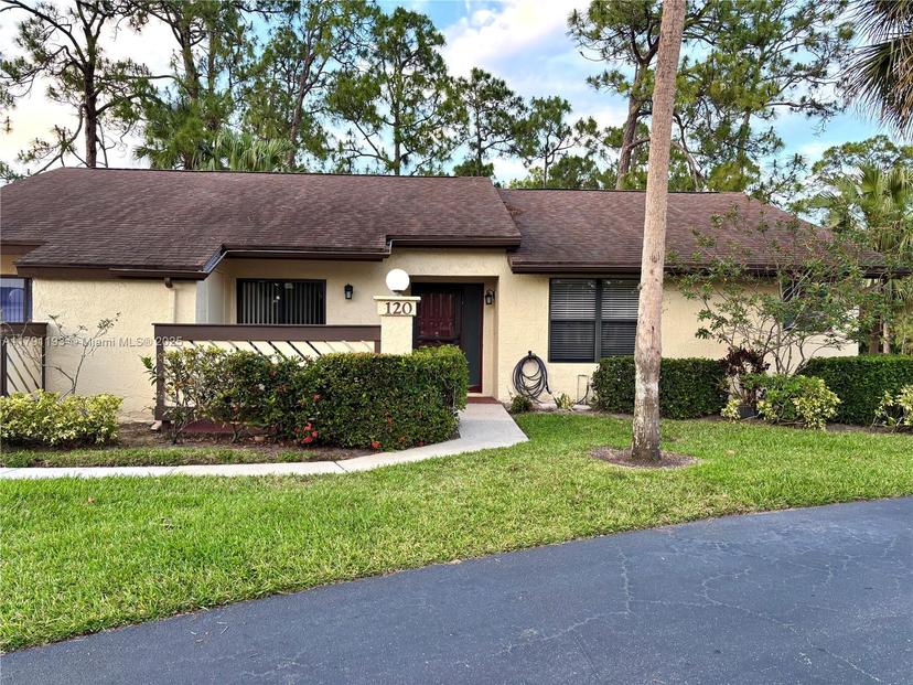 Picture of 120 Roselle Ct, Royal Palm Beach FL 33411