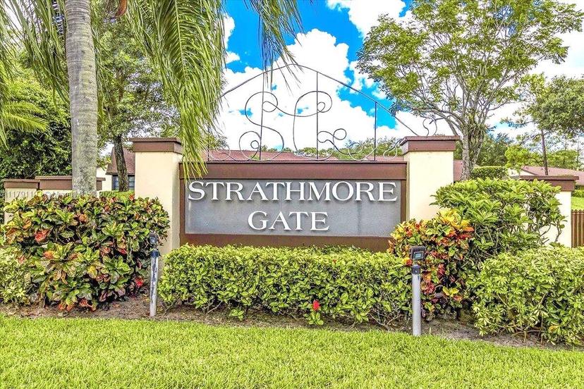 Picture of 120 Roselle Ct, Royal Palm Beach FL 33411