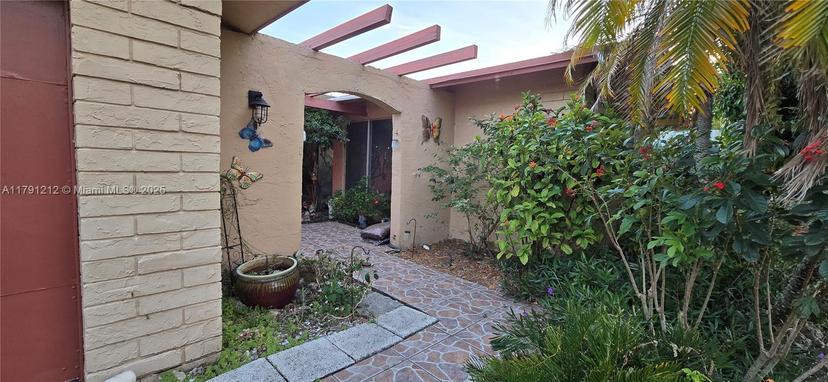 Picture of 9360 NW 42Nd Ct, Sunrise FL 33351
