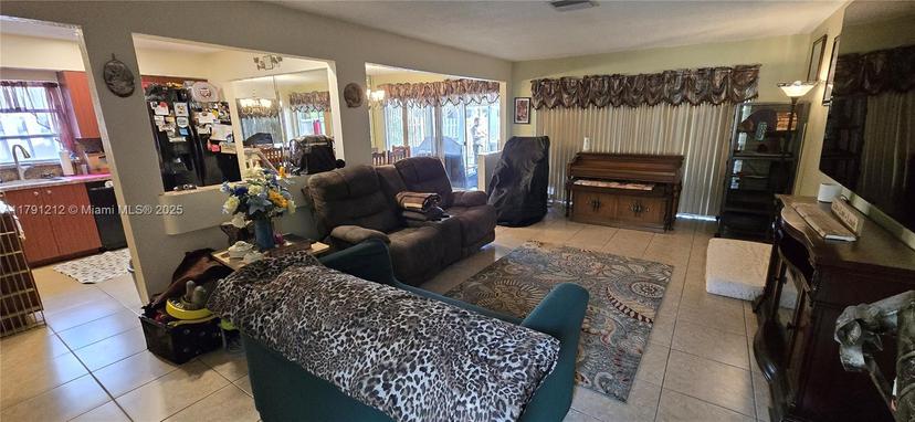 Picture of 9360 NW 42Nd Ct, Sunrise FL 33351