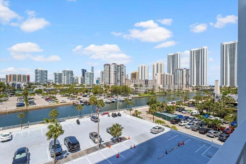 Picture of 500 Bayview Dr # 527, Sunny Isles Beach FL 33160
