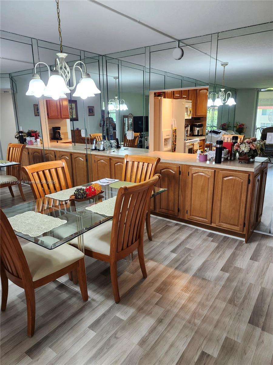 Picture of 9420 S Hollybrook Lake Dr # 302, Pembroke Pines, FL 33025