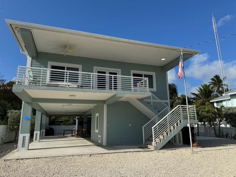 Picture of 16 N Channel Dr, Key Largo FL 33037