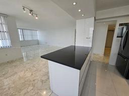 Picture of 18051 Biscayne Blvd # 1704, Aventura, FL 33160