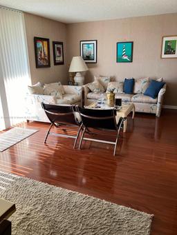 Picture of 18181 NE 31St Ct # 506, Aventura, FL 33160