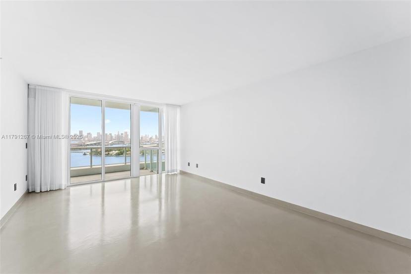 Picture of 540 West Ave # 2211, Miami Beach FL 33139