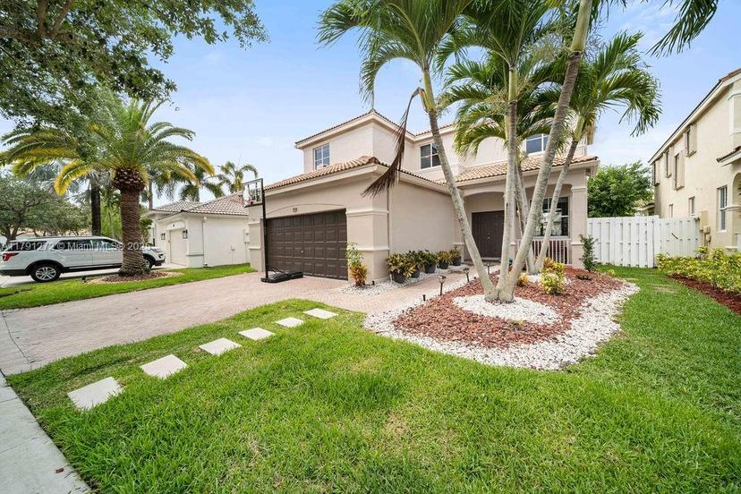 Picture of 721 Tanglewood Cir, Weston FL 33327