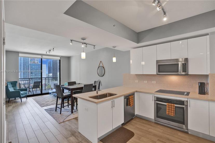 Picture of 999 SW 1St Ave # 1710, Miami FL 33130