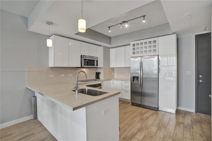 Picture of 999 SW 1St Ave # 1710, Miami FL 33130