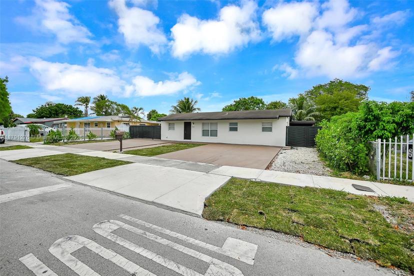 Picture of 20431 NW 46Th Ave, Miami Gardens FL 33055