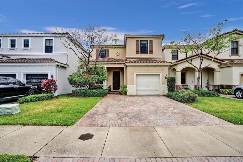 Picture of 760 NE 193Rd Ter, Miami FL 33179