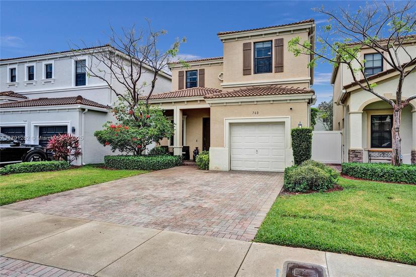 Picture of 760 NE 193Rd Ter, Miami FL 33179