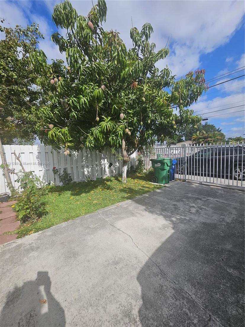 Picture of 3028 NW 95Th St, Miami FL 33147