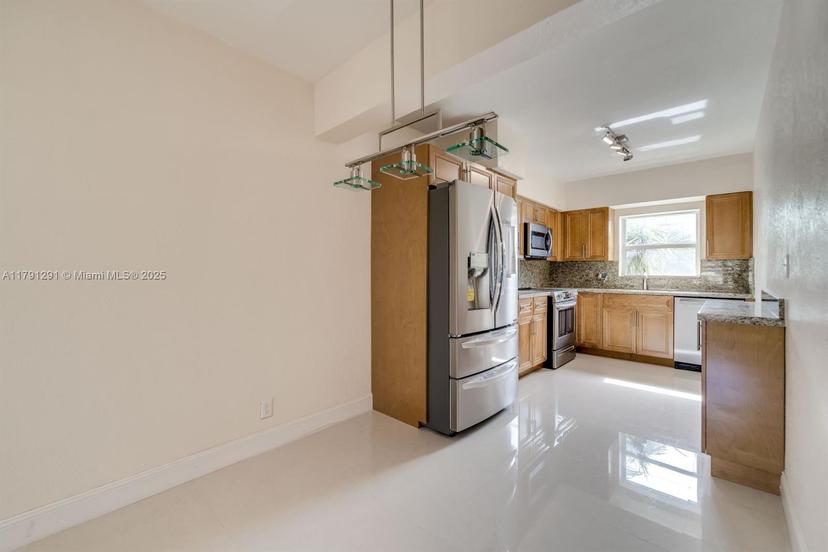 Picture of 2600 S Ocean Dr # S314, Hollywood FL 33019