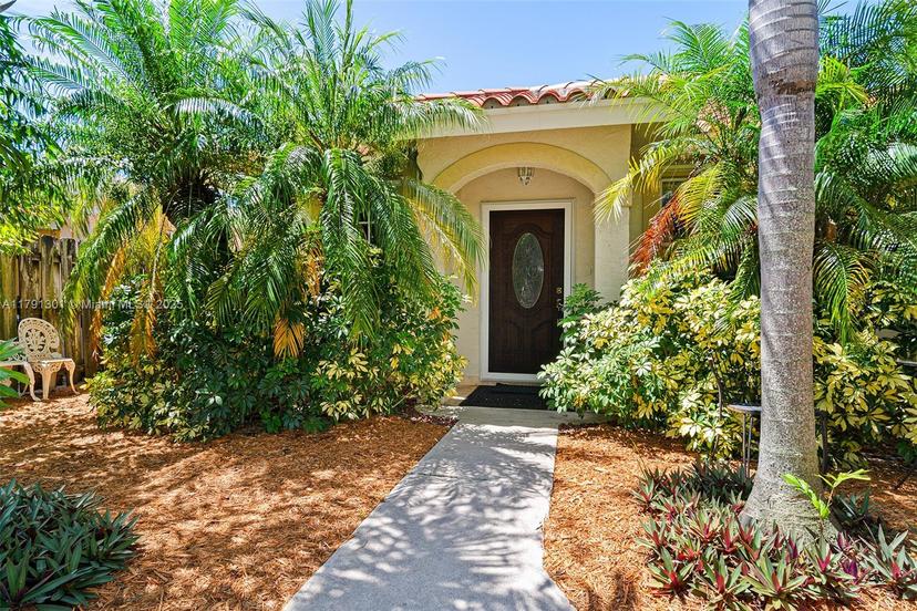 Picture of 321 Princeton Dr, Lake Worth FL 33460