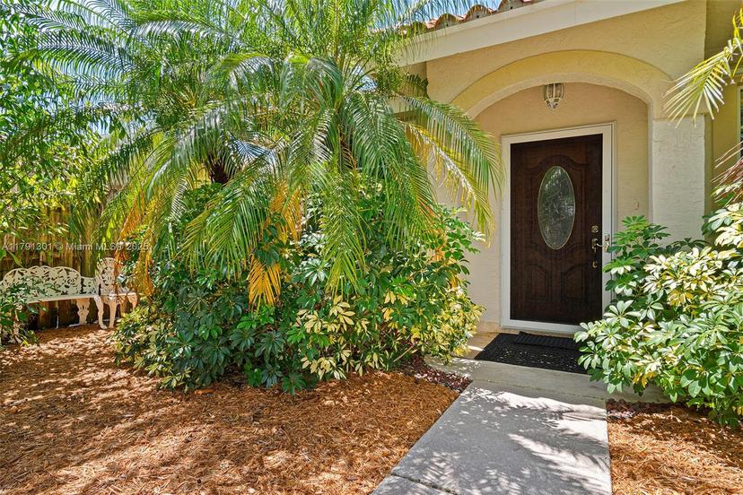Picture of 321 Princeton Dr, Lake Worth FL 33460