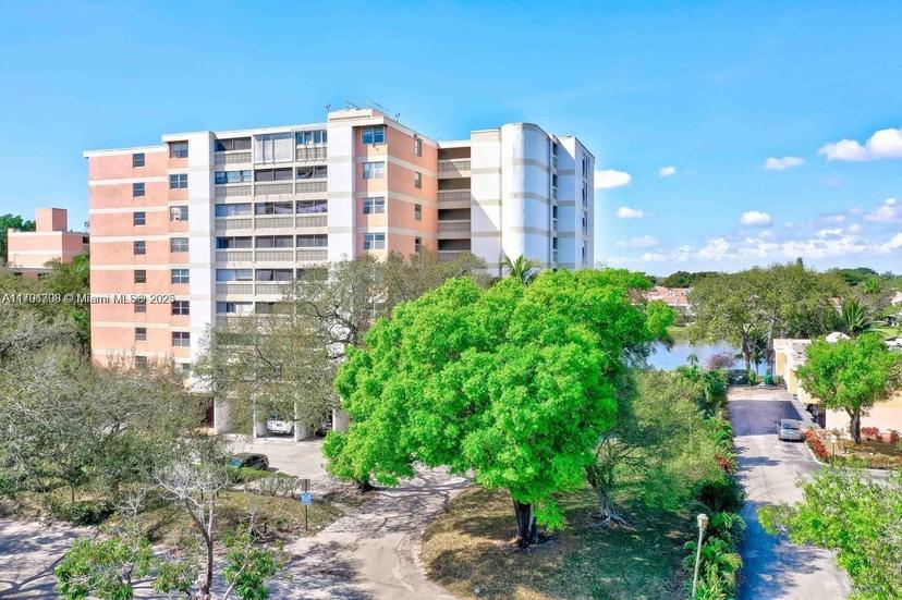 Picture of 3301 Spanish Moss Ter # 302, Lauderhill FL 33319