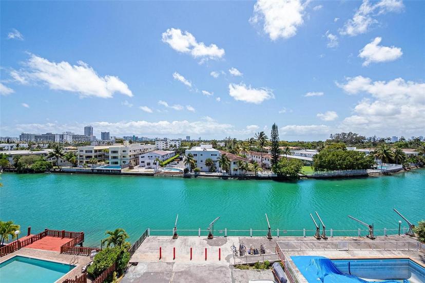 Picture of 110 S Shore Dr # 6D, Miami Beach FL 33141