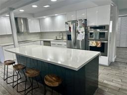 Picture of 17901 NW 82Nd Ave, Hialeah, FL 33015