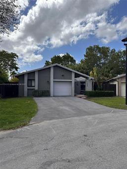 Picture of 13686 SW 116Th Ln, Miami, FL 33186