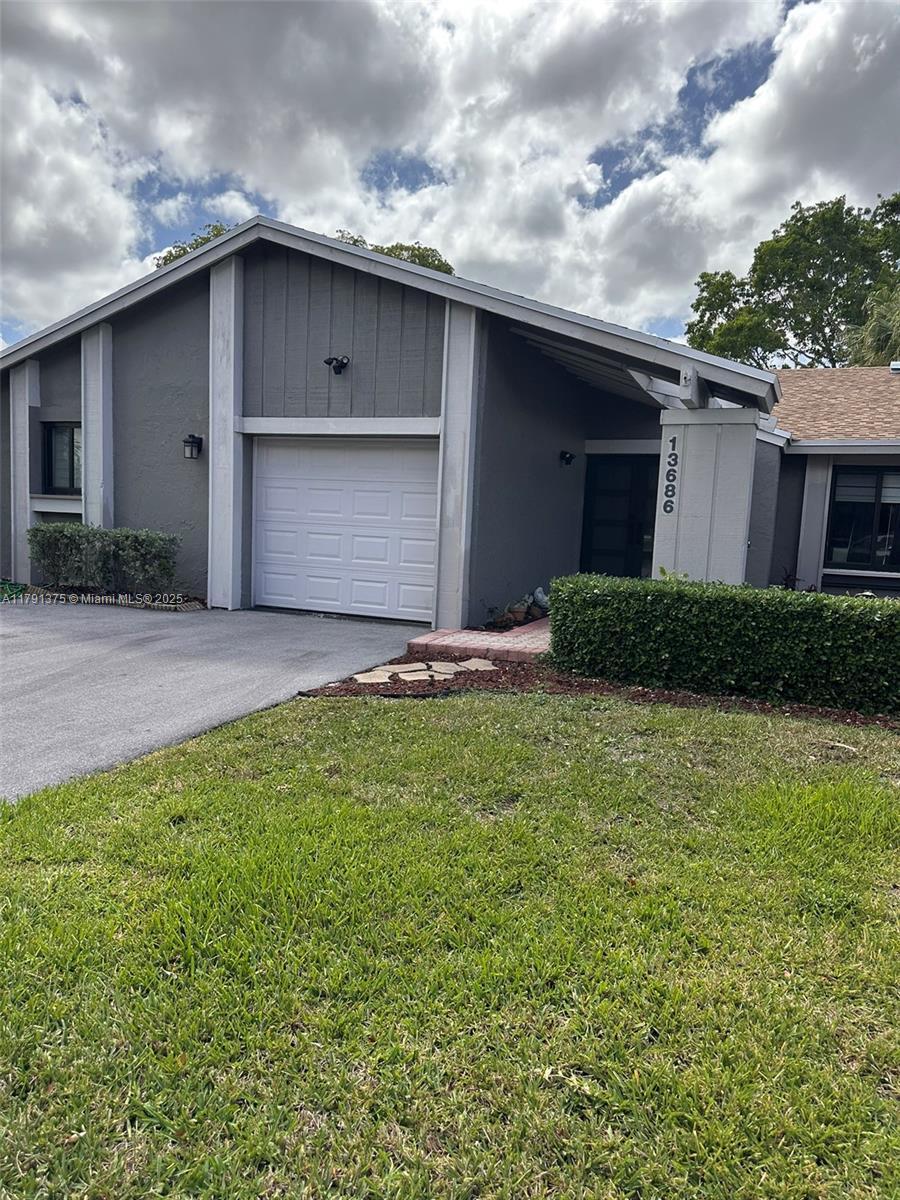 Picture of 13686 SW 116Th Ln, Miami, FL 33186