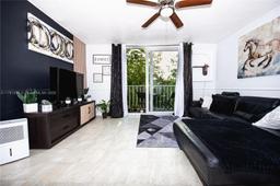 Picture of 1740 NW N River Dr # 607, Miami, FL 33125