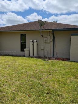Picture of 142 Sulky Way, Wellington, FL 33414