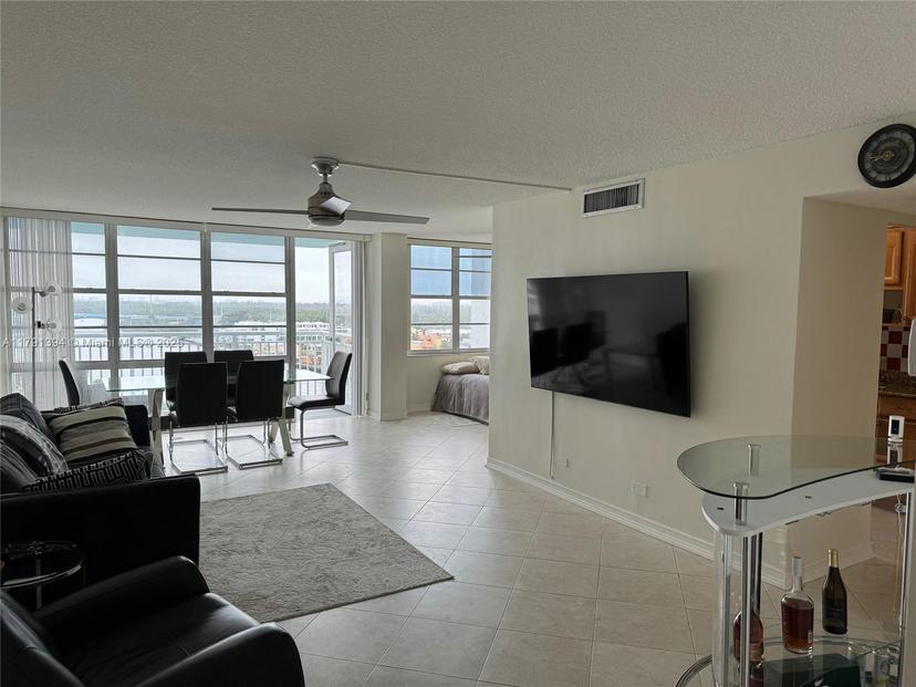 Picture of 301 174Th St # 1105, Sunny Isles Beach FL 33160