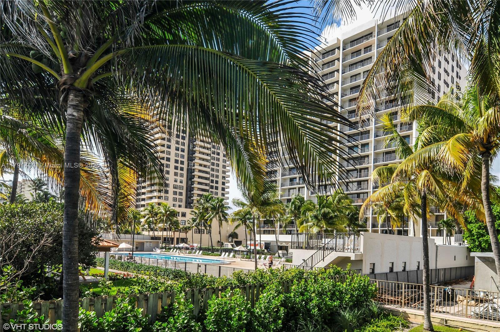 Picture of 2625 Collins Ave # 1409, Miami Beach, FL 33140