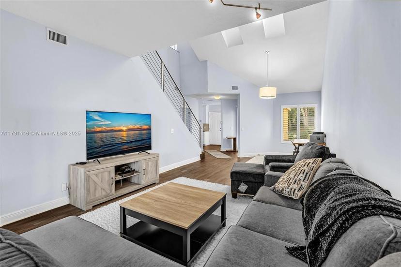 Picture of 23140 Island Vw # 3, Boca Raton FL 33433