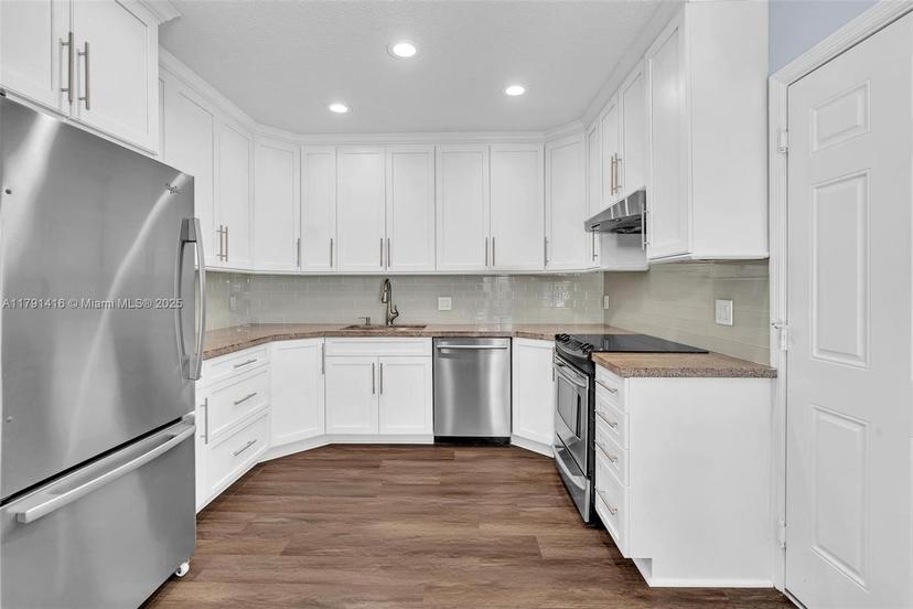 Picture of 23140 Island Vw # 3, Boca Raton FL 33433