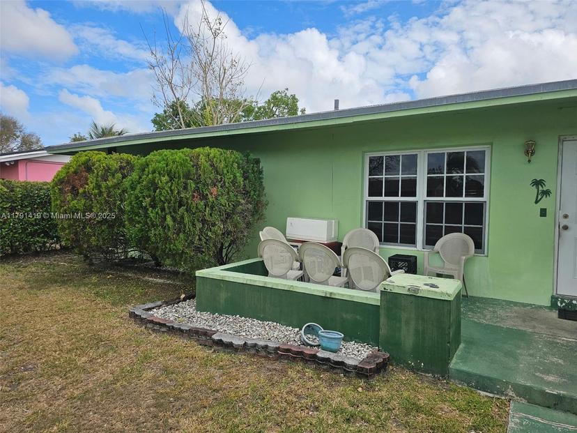 Picture of 11104 SW 154Th Ter, Miami FL 33157