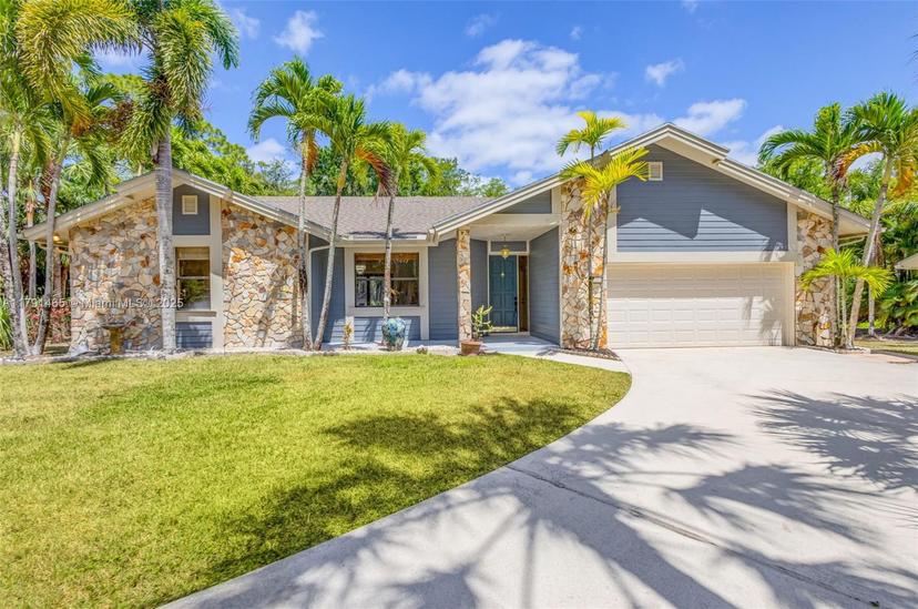 Picture of 16789 98Th Way N, Jupiter FL 33478