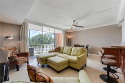 Picture of 15 S Golfview Rd # 302, Lake Worth, FL 33460
